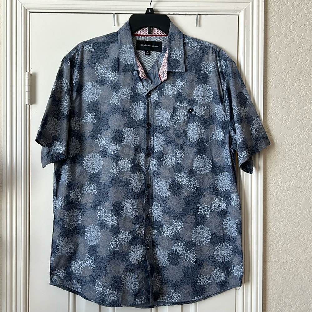 Signature Studio Men's Floral Circle Short Sleeve Button Down Shirt Blue XL